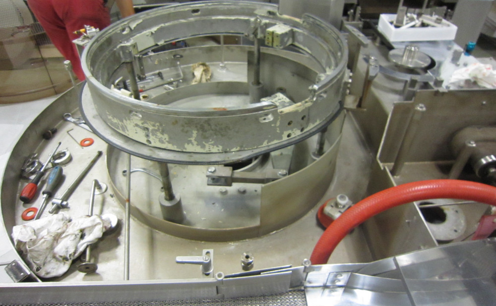 Remont stroja za pranje bočica za injekcije Bosch