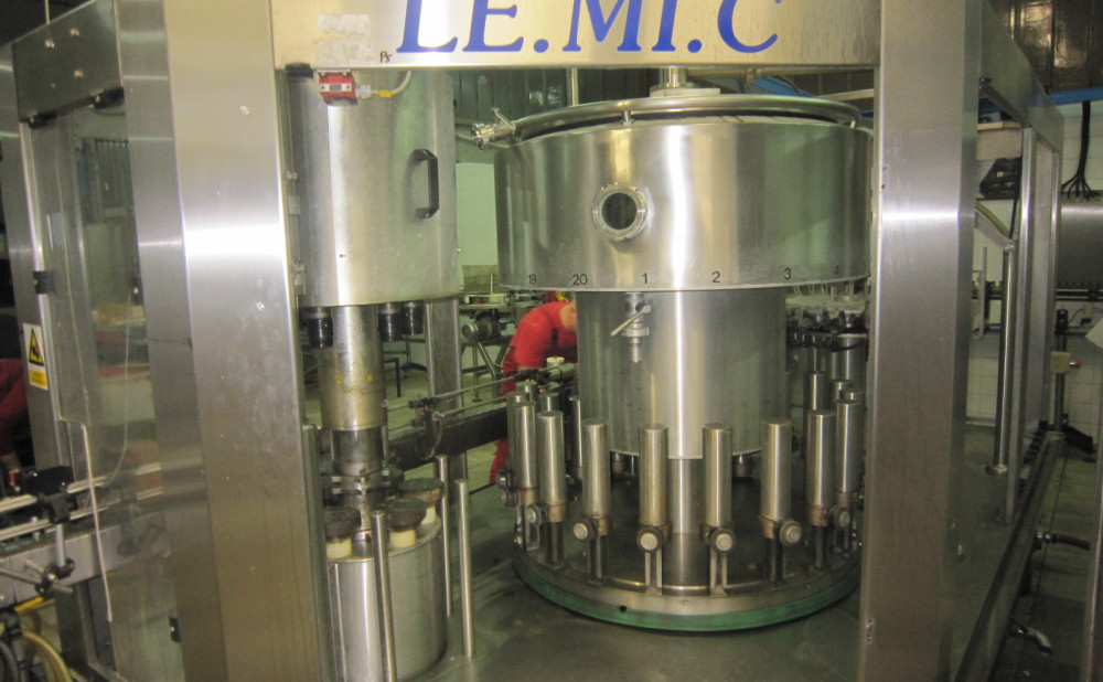 Servis i rekonstrukcija linije za punjenje jakih alkoholnih pića u male bočice